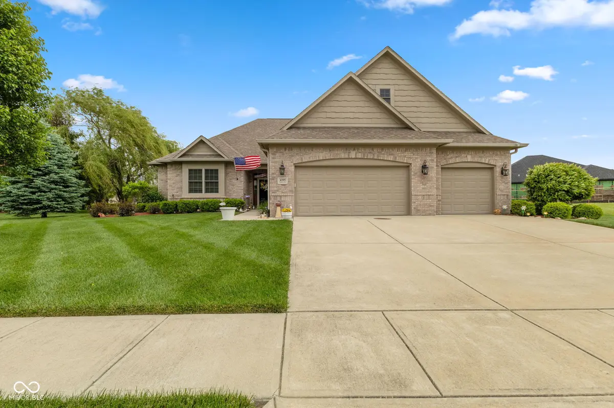 4295 Thompson ROW, Greenwood, IN 46143