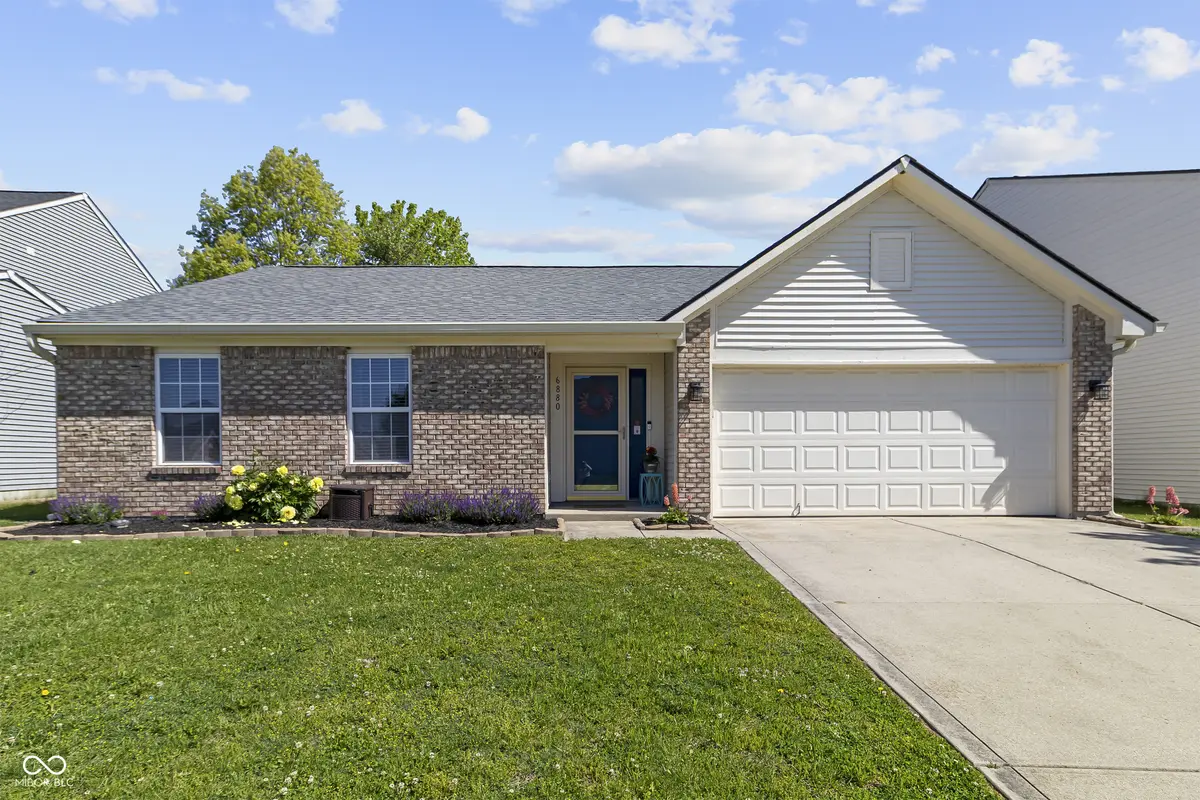 6880 W Denton DR, Mccordsville, IN 46055
