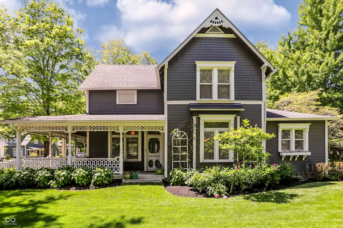 420 W Pine ST, Zionsville, IN 46077