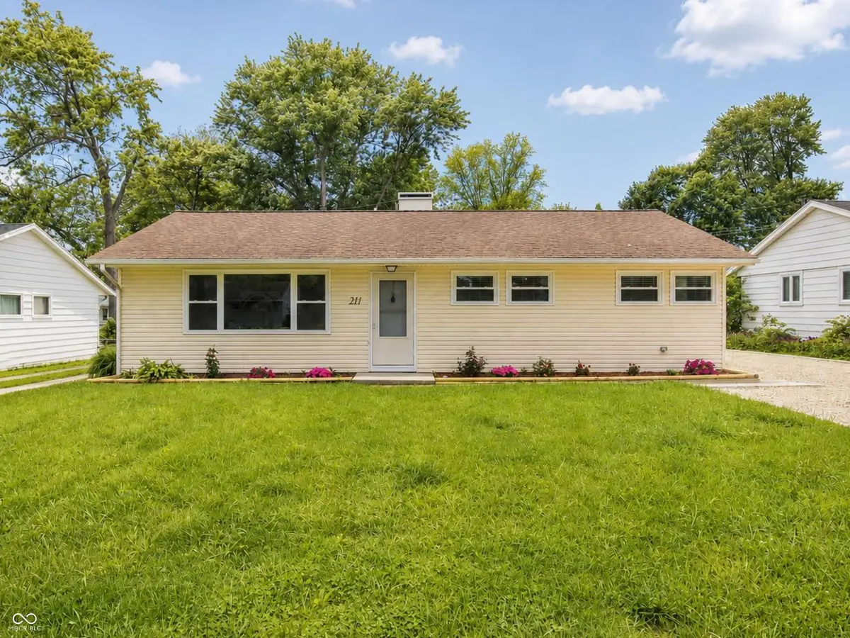 211 N Ridge RD, Muncie, IN 47304