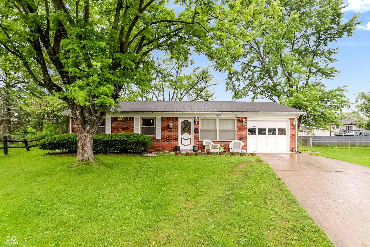 1407 Lanett CT, Beech Grove, IN 46107