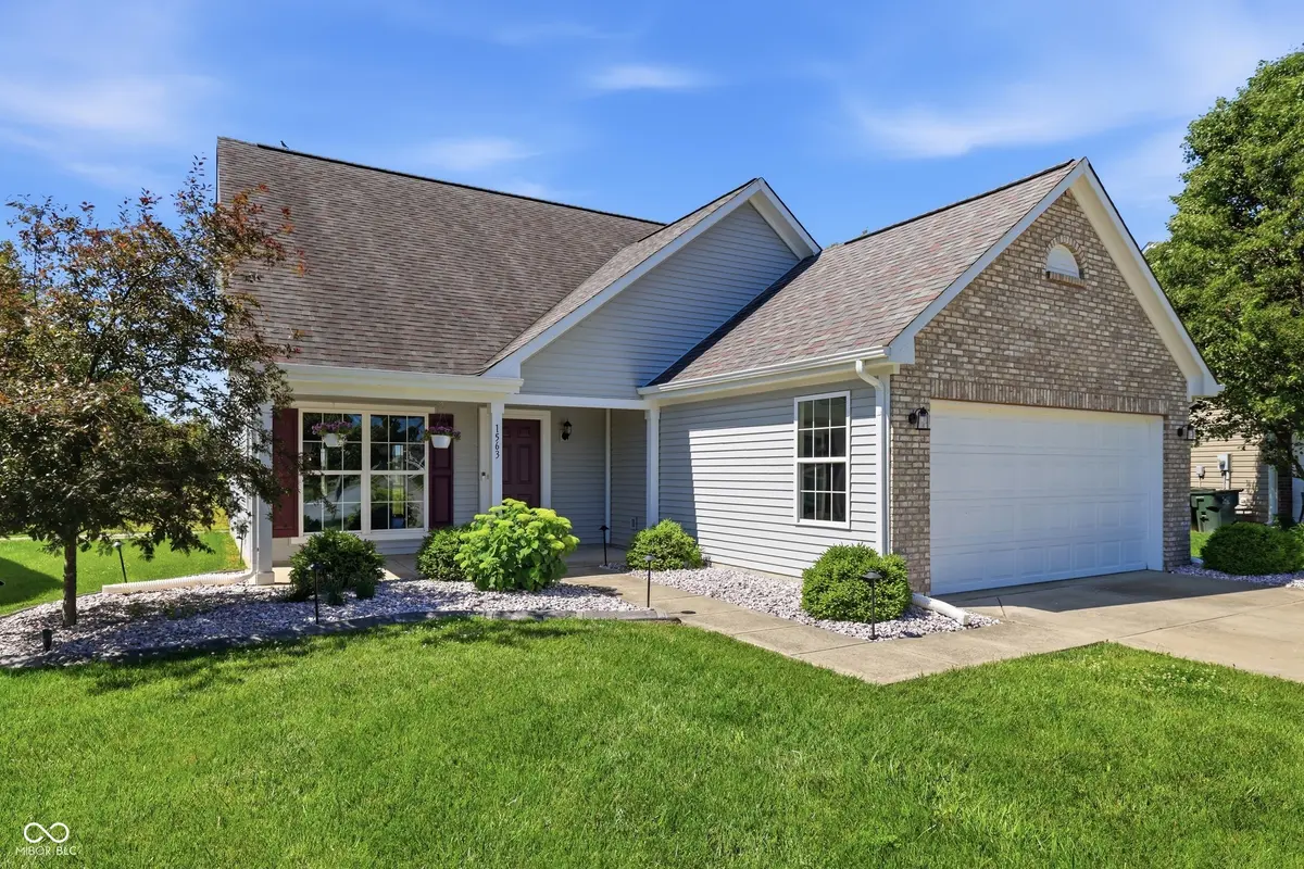 1563 Whisler DR, Greenfield, IN 46140