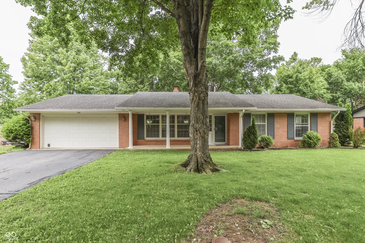 700 Horton ST, Greenwood, IN 46142