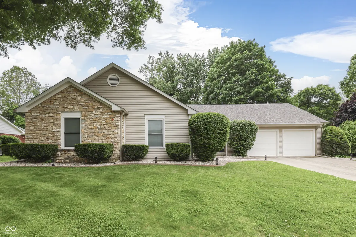 1901 Winding Ridge AVE, Indianapolis, IN 46217
