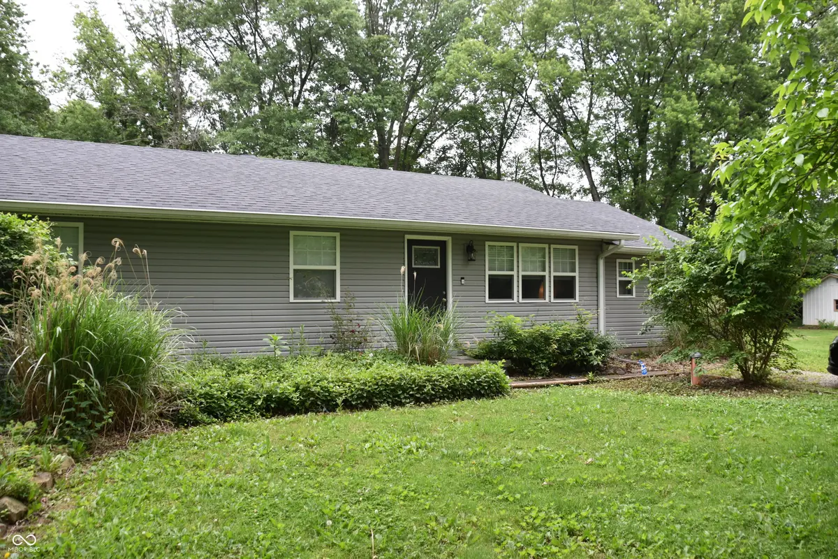 1847 Newhaven DR, Indianapolis, IN 46231