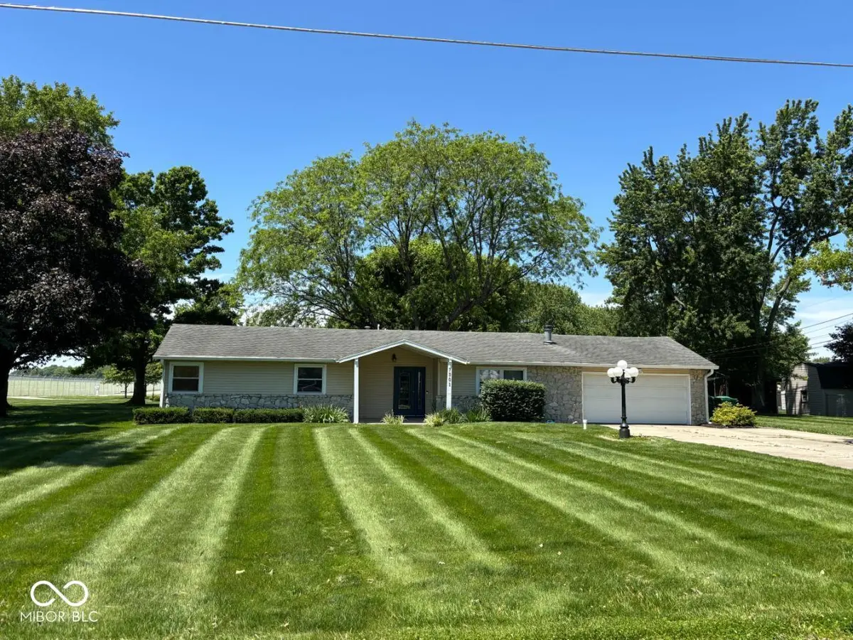 7301 N Walnut ST, Muncie, IN 47303