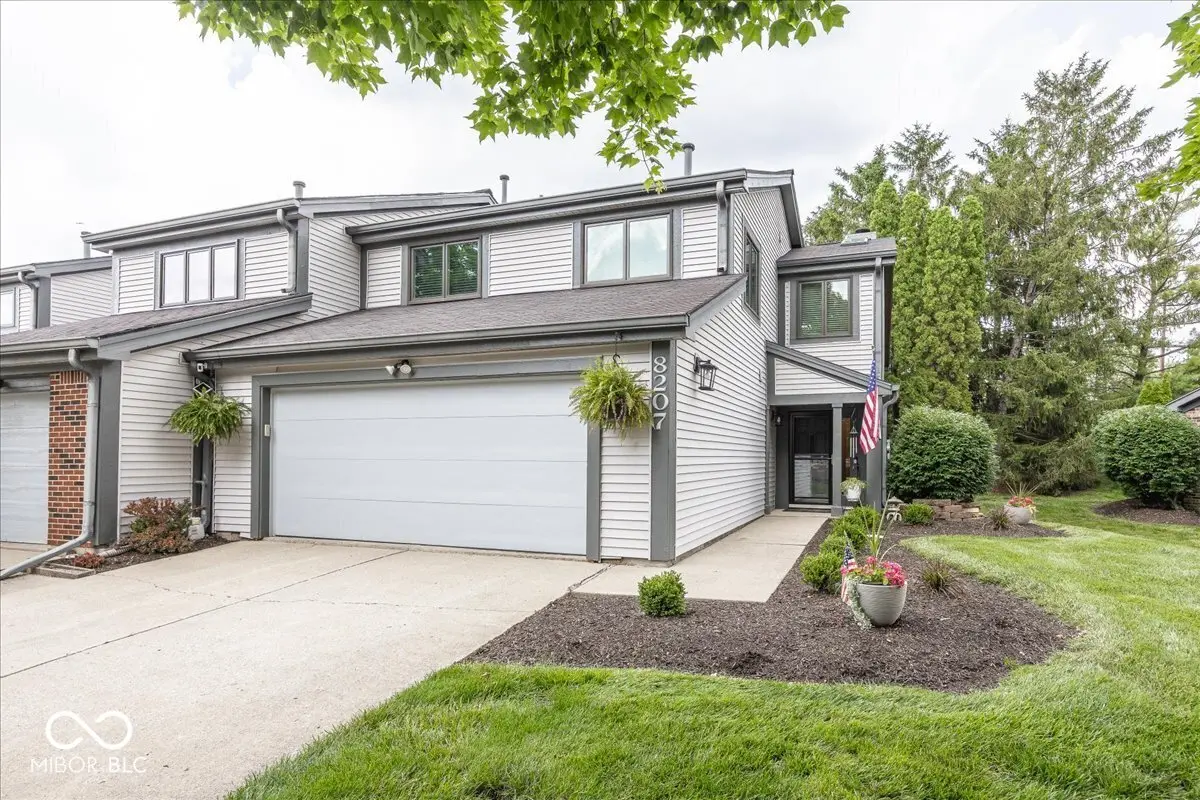 8207 Shorewalk DR, Indianapolis, IN 46236