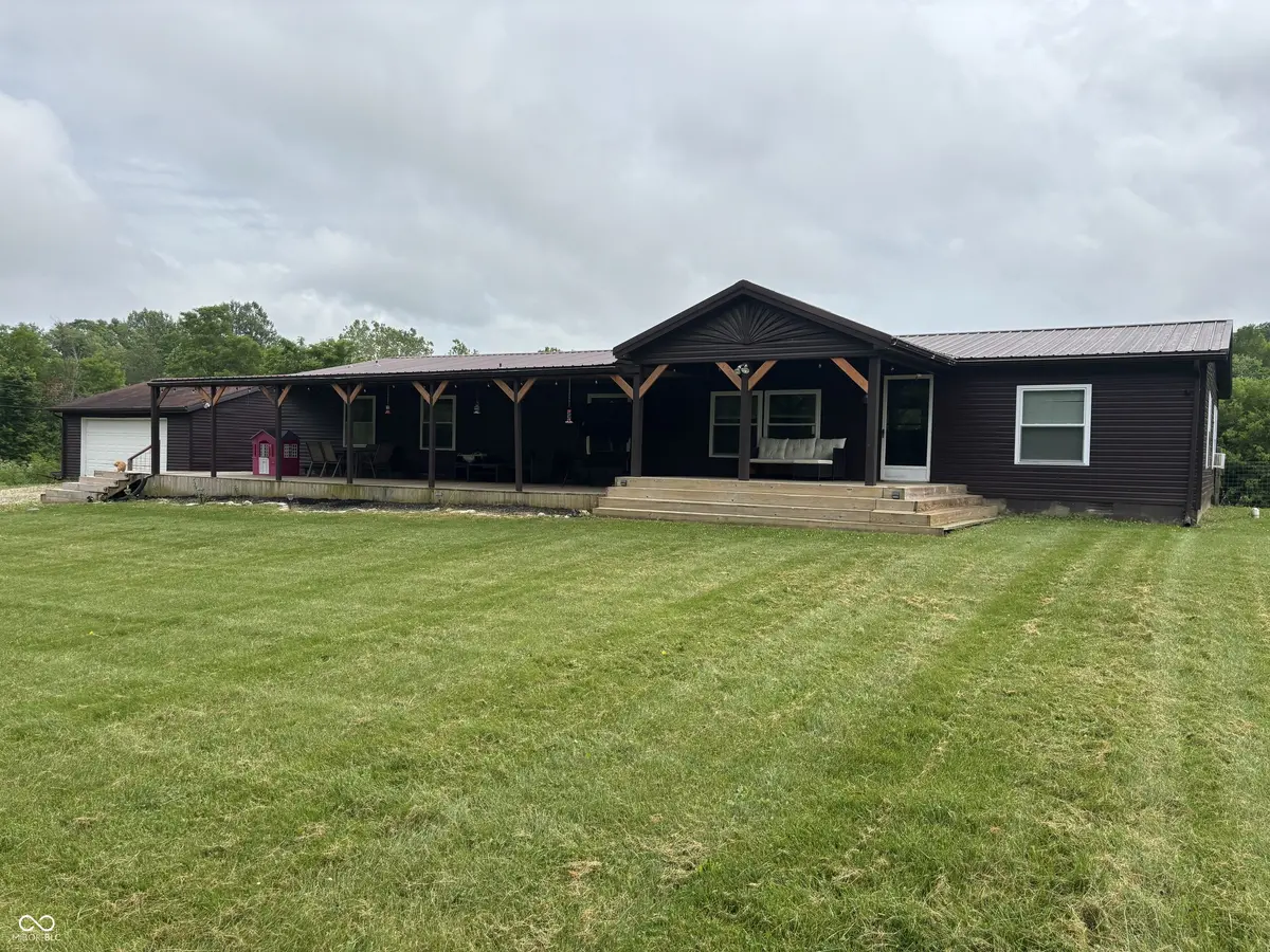 26068 Sanes Creek RD, Laurel, IN 47024