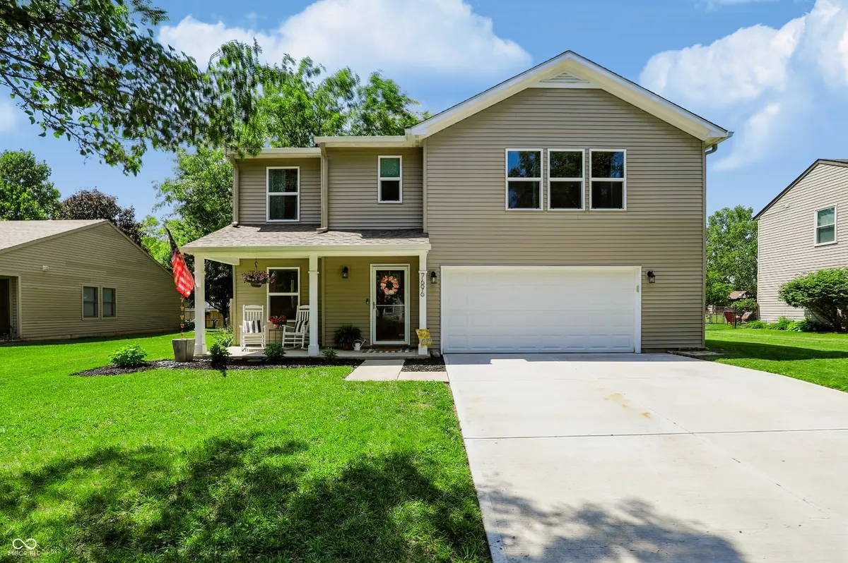 7696 Mistflower LN, Noblesville, IN 46062