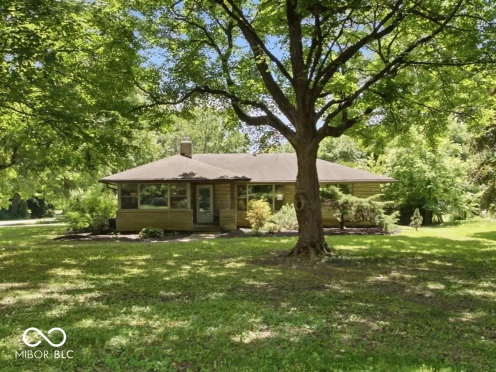 2705 W 44th ST, Indianapolis, IN 46228