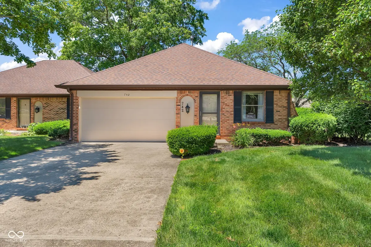 742 Eagle Pkwy #21, Brownsburg, IN 46112