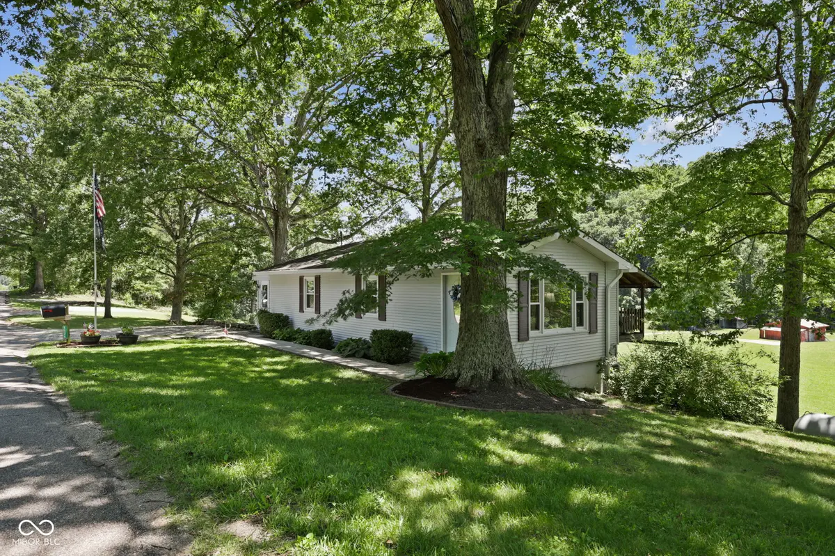 1529 Upper Schooner RD, Nashville, IN 47448