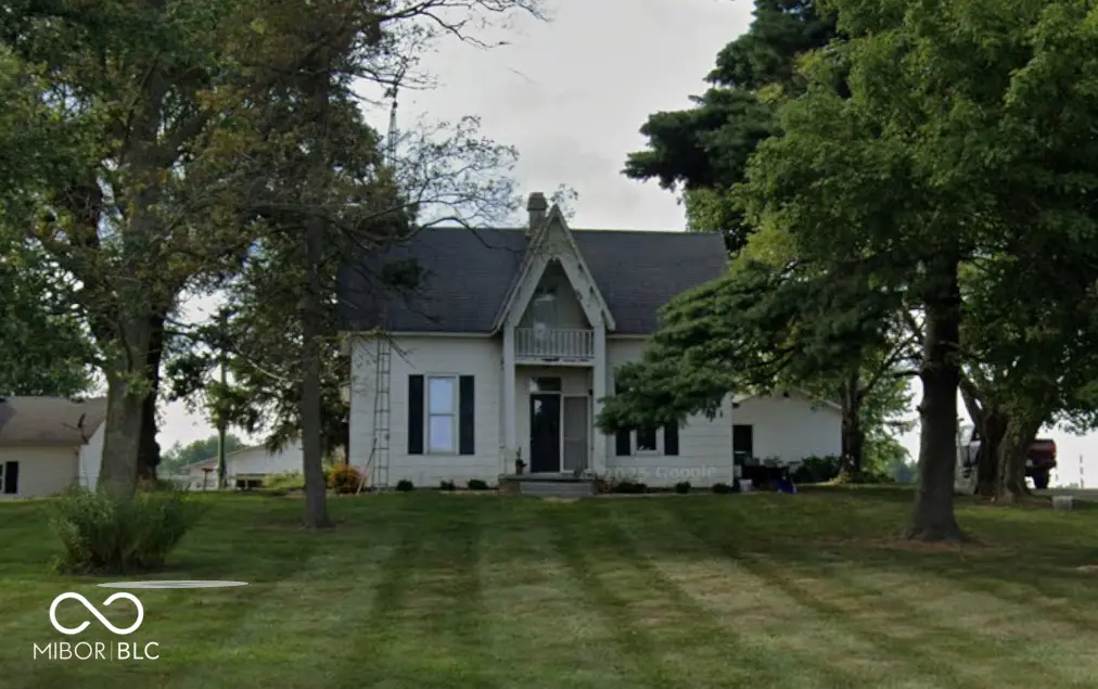 9831 S Prill RD, Milroy, IN 46156