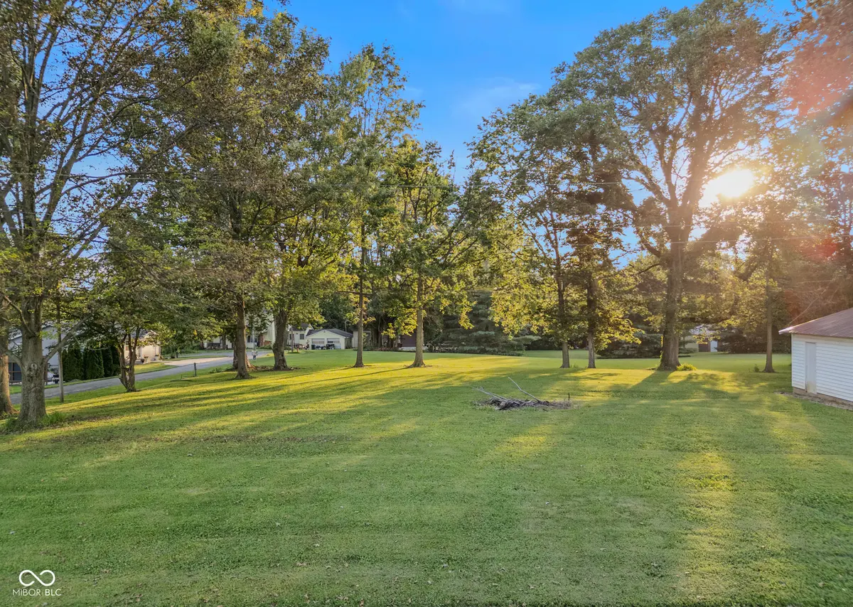 115 N West ST, Hartsville, IN 47244