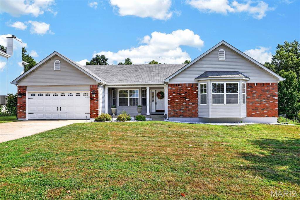 7235 Picasso DR, Dardenne Prairie, MO 63368