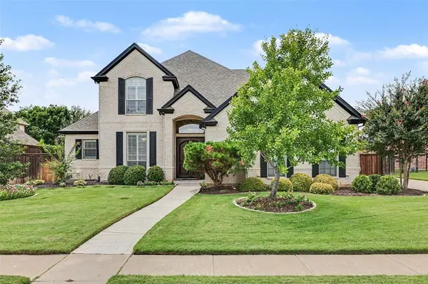 8217 Thornhill Drive, North Richland Hills, TX 76182