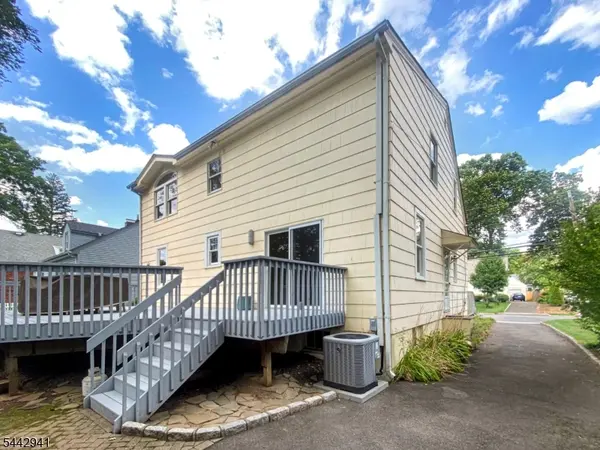 121 Columbia Ave, Cranford Twp., NJ 07016