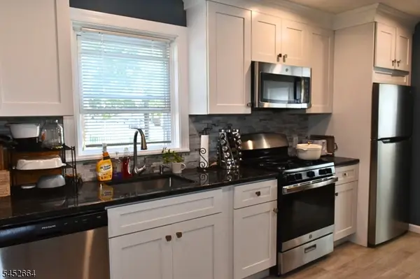 139 Ray St #1, Garfield City, NJ 07026