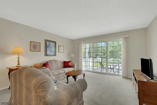 631 Plum Ter #631, Mahwah Twp., NJ 07430