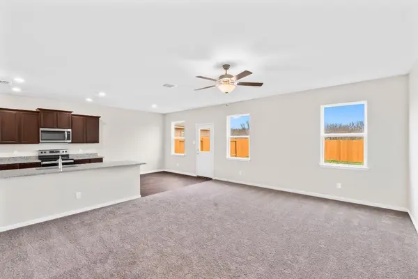 719 Wonderland TRL, New Braunfels, TX 78132