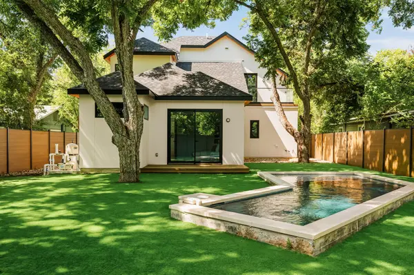 3210 Thompson, Austin, TX 78702