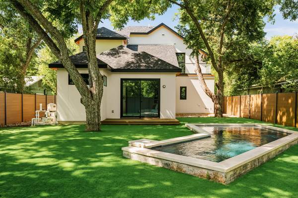 3210 Thompson, Austin, TX 78702