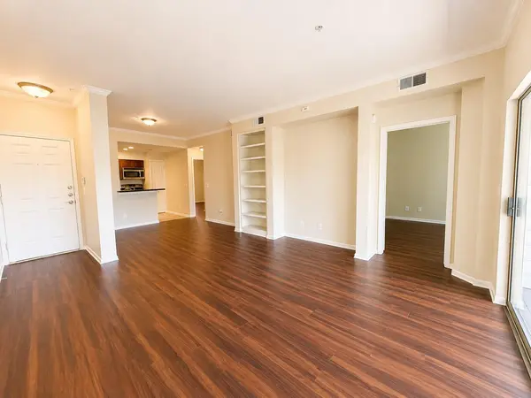 6000 Shepherd Mountain CV #315, Austin, TX 78730