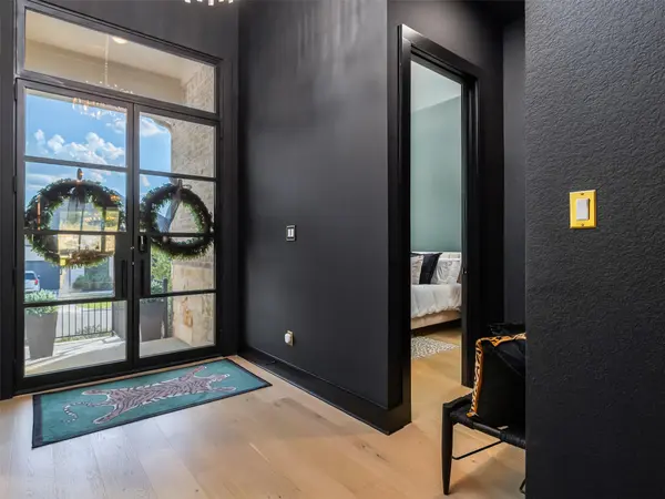 372 Old Stone RD, Austin, TX 78737