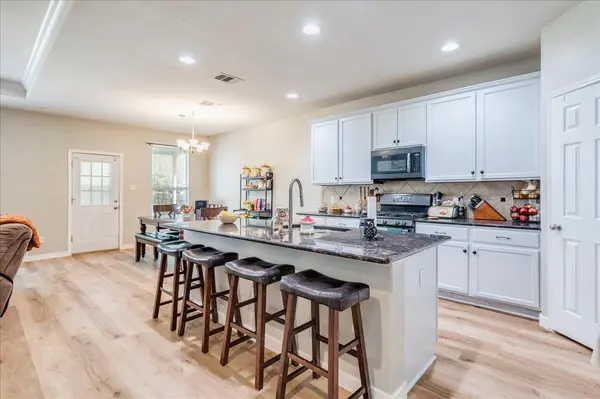 1054 Clark Brothers DR, Buda, TX 78610