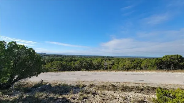 8523 Bronco LN, Lago Vista, TX 78645