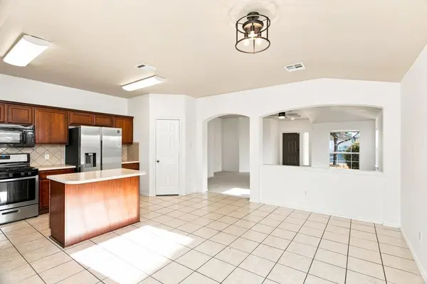 3232 Clinton PL, Round Rock, TX 78665
