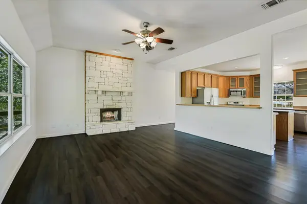 17 Falling Leaf LN, Wimberley, TX 78676