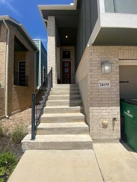 7409 Merrick LN #40, Austin, TX 78745