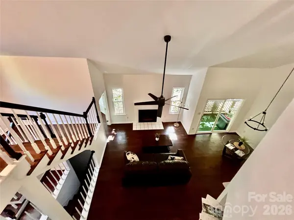6150 Gray Gate LN #i, Charlotte, NC 28210
