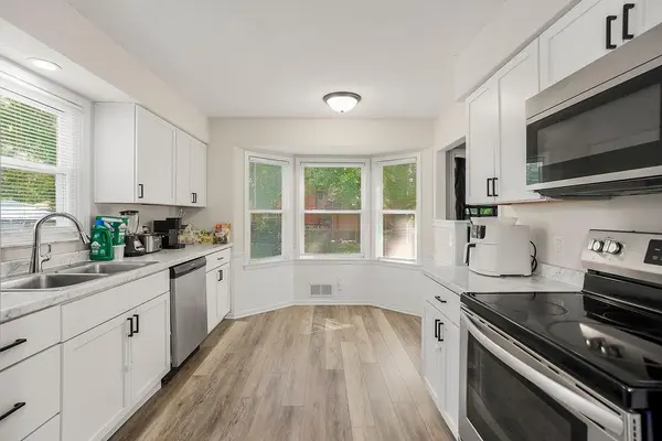 6107 E 107th ST, Kansas City, MO 64134