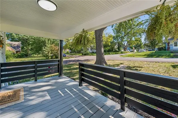 1500 S Maywood AVE, Independence, MO 64052