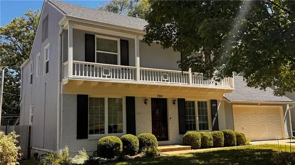 7911 Charlotte ST, Kansas City, MO 64131