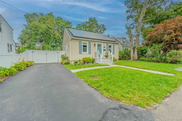 41 W 6th ST, Patchogue, NY 11772