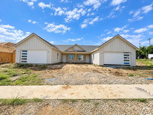 5918 Maggie WAY, Lawrence, KS 66049