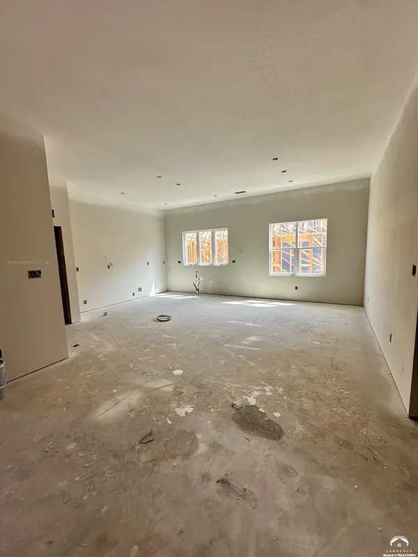 5918 Maggie WAY, Lawrence, KS 66049