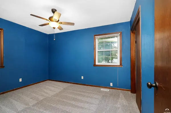 2564 Ousdahl RD, Lawrence, KS 66046