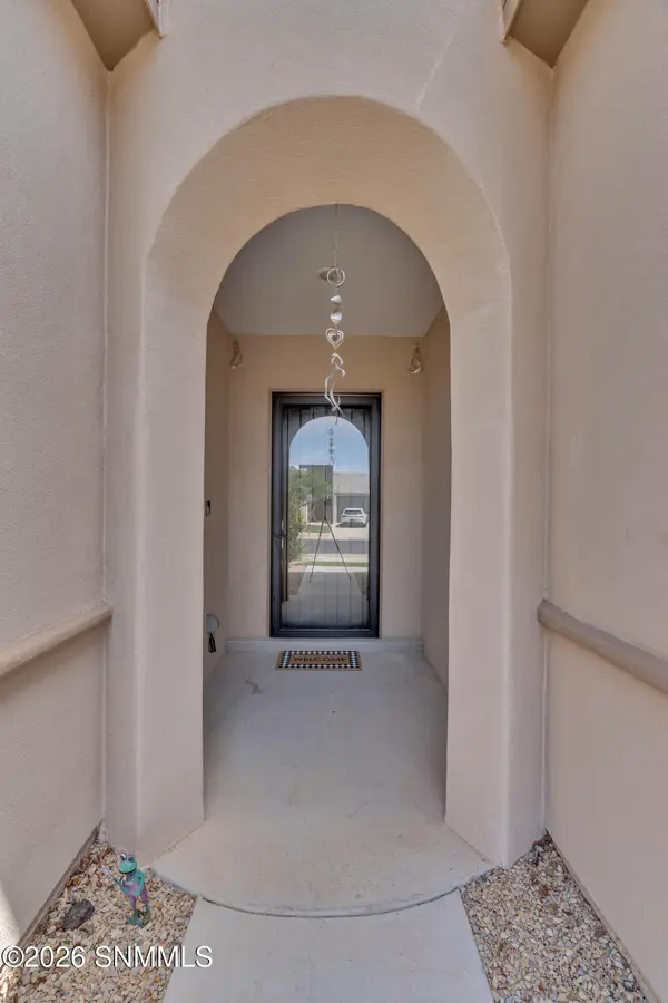 3701 Golden Echo LOOP, Las Cruces, NM 88012