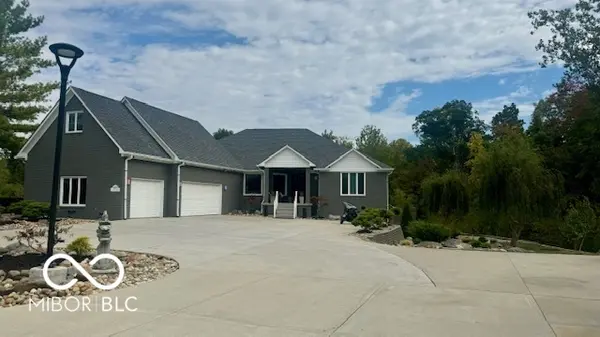 4270 Victoria LN, Avon, IN 46123