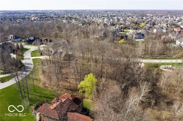14476 Faucet LN, Fishers, IN 46040