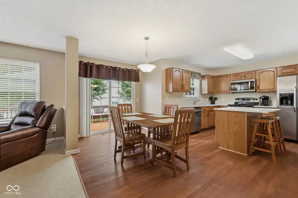 11809 Holbrook Close, Fishers, IN 46037