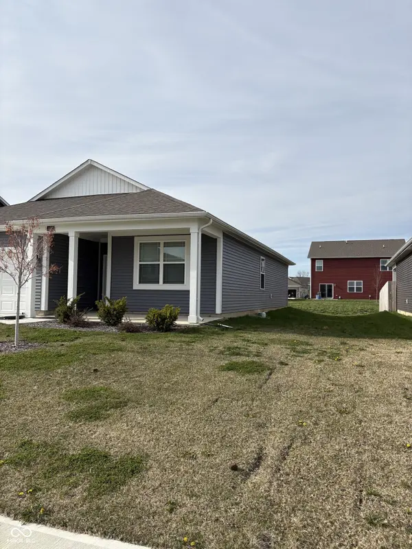 1380 Fairmount DR, Greenfield, IN 46140
