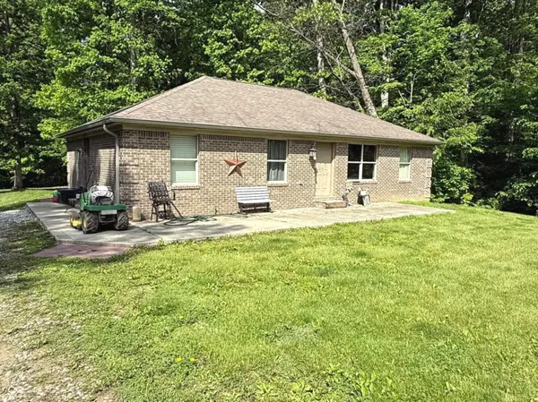 8701 Squires DR, Paragon, IN 46166