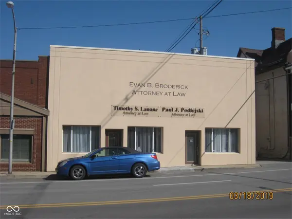 22 W 8th ST, Anderson, IN 46016