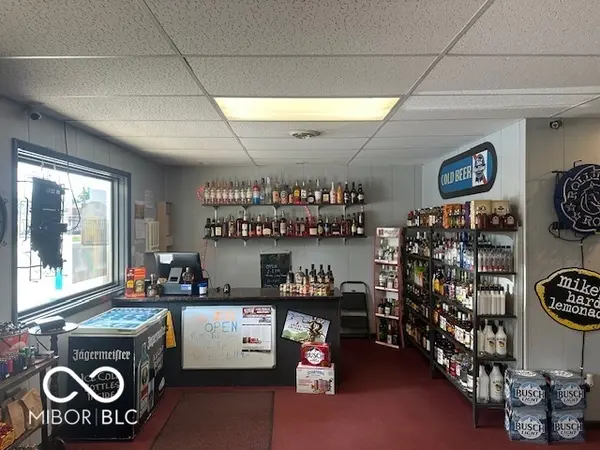 8 N 2nd ST, Kingman, IN 47952