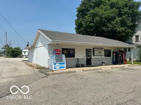 8 N 2nd ST, Kingman, IN 47952